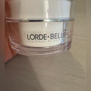 Lorde‎ + Belle Hydra-Pure Moisturizer